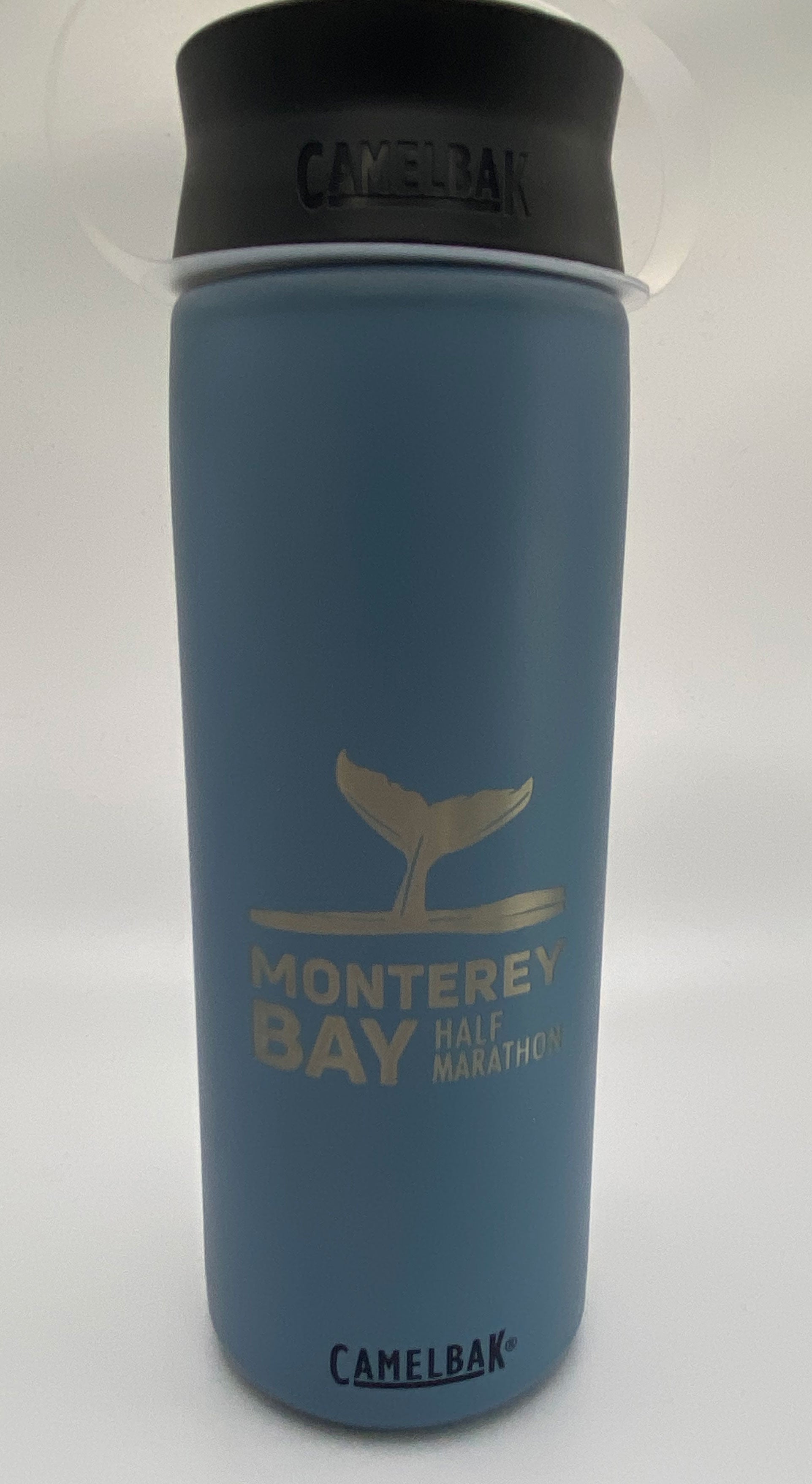 MBHM Camelbak Stainless 20 oz Hot Cap Travel Mug – Big Sur Marathon  Foundation Store